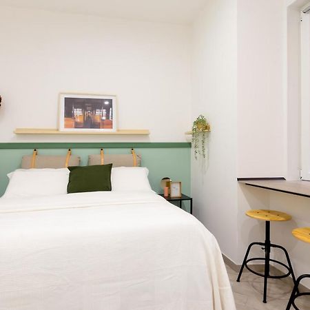 Lovely And Tiny Pied-A-Terre In The City Center Trieste Eksteriør billede