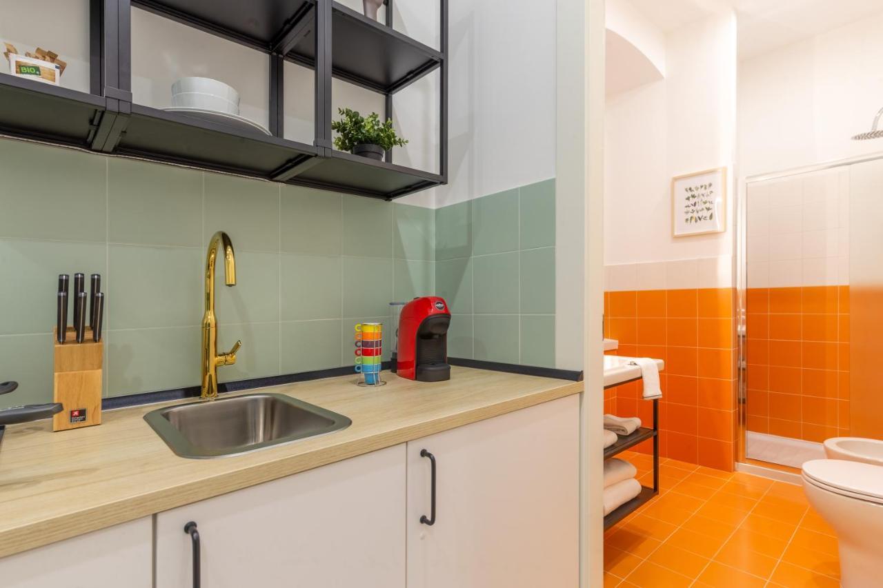 Lovely And Tiny Pied-A-Terre In The City Center Trieste Eksteriør billede
